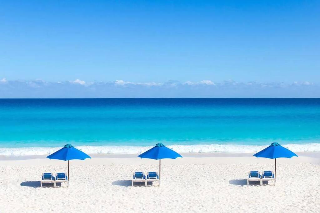 Villas Marlin By Andiani Travel Cancun Exterior photo