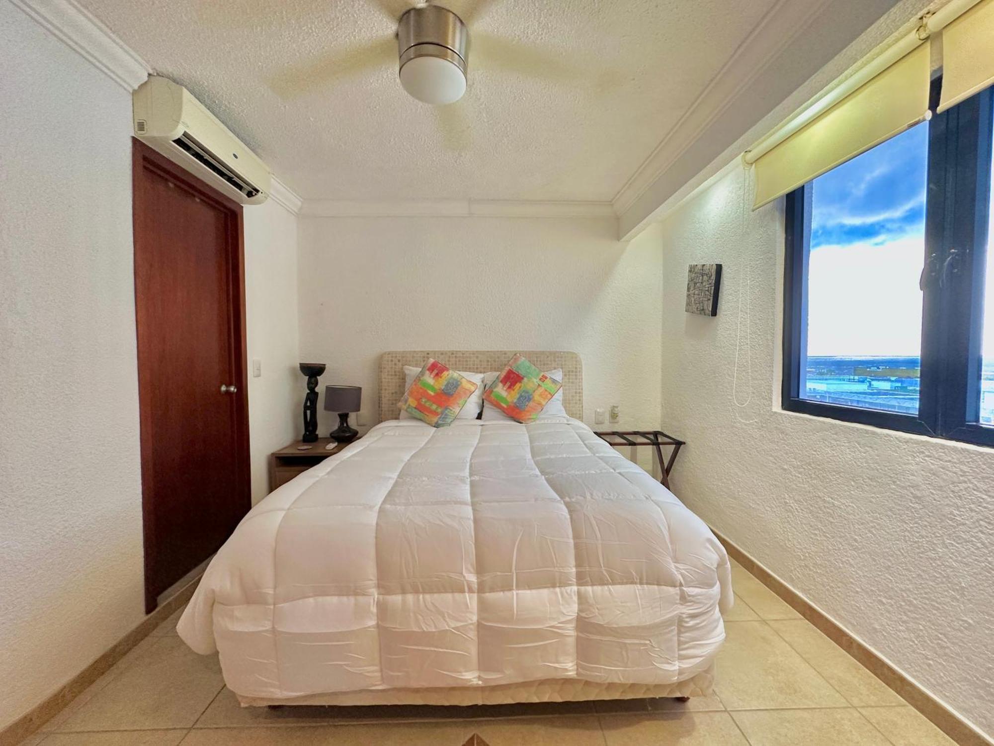 Villas Marlin By Andiani Travel Cancun Exterior photo